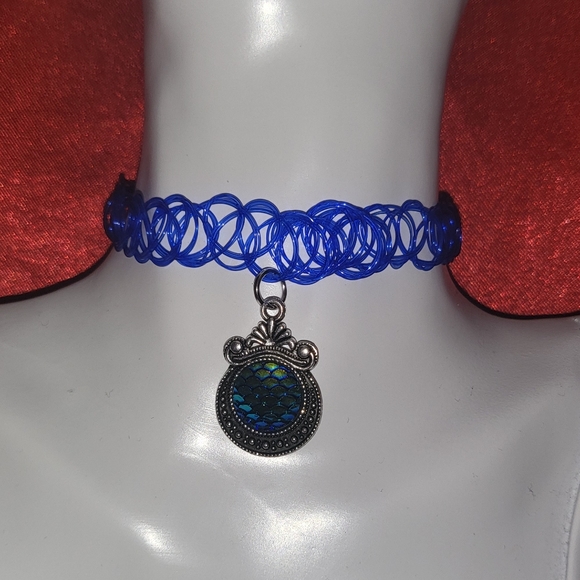 Mermaid scale Choker necklace - Picture 2 of 3